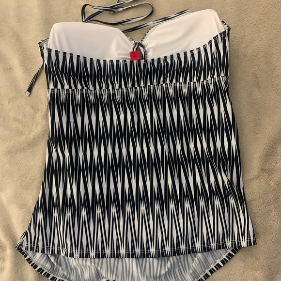 SPANX Zigzag Loop Tankini Swim Top size 16 - Picture 8 of 8